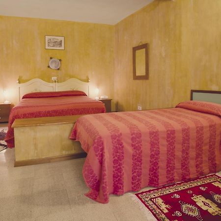Hotel Centrale 维泰博 外观 照片