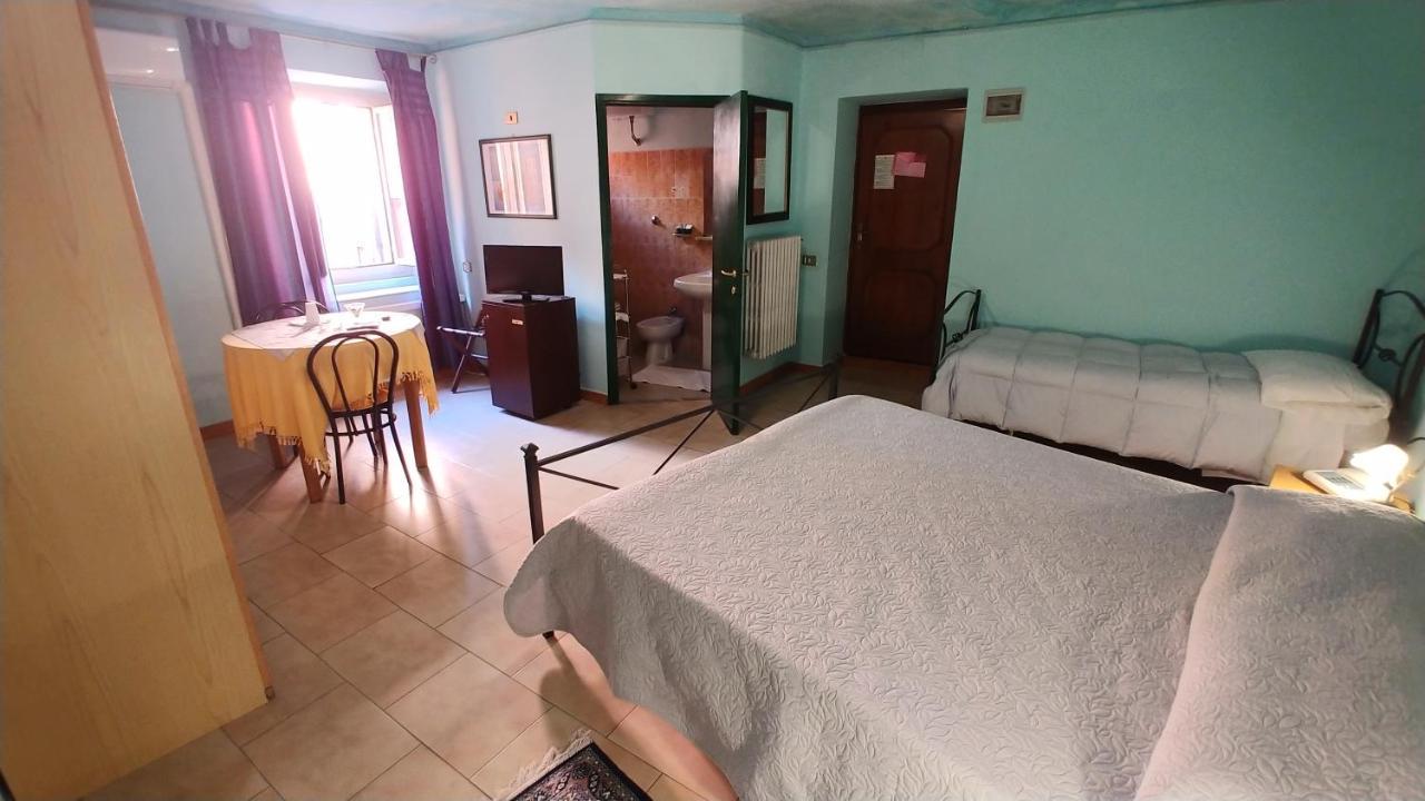 Hotel Centrale 维泰博 外观 照片